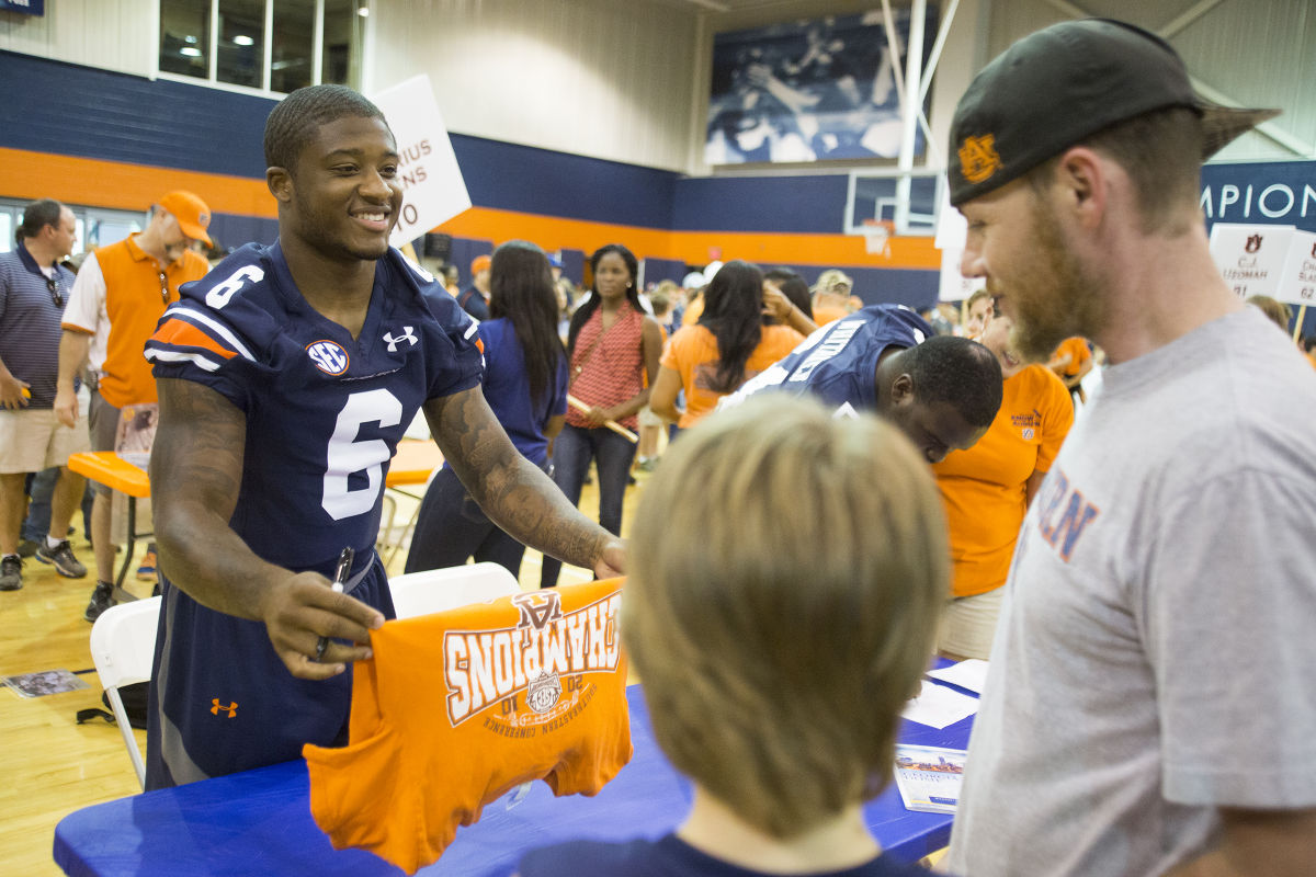Auburn Fan Day 2014